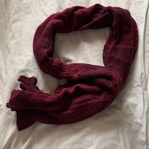 Elegant Burgundy Knit Scarf